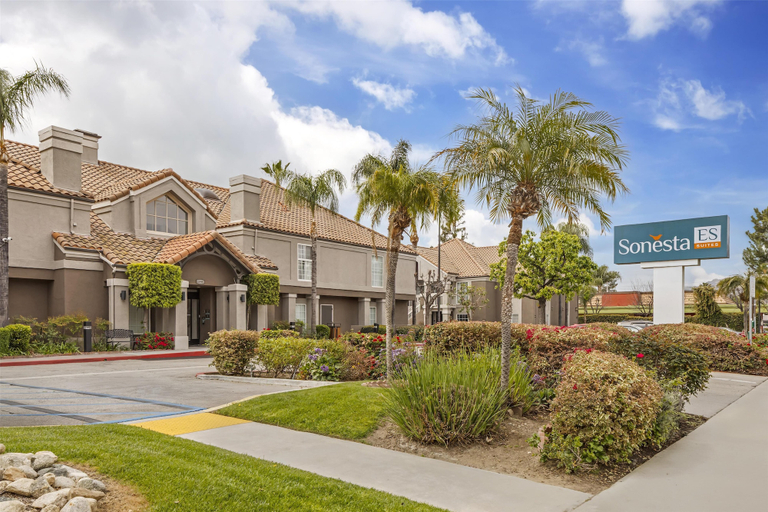 Exterior & Views 2, Sonesta ES Suites Chatsworth, Los Angeles