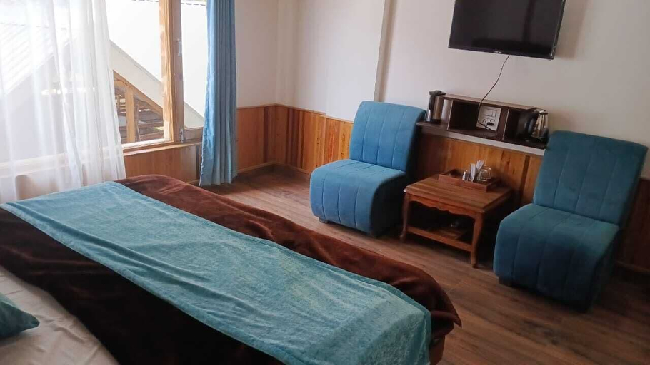 Bedroom 3, Tirthan Villa Resort, Kullu