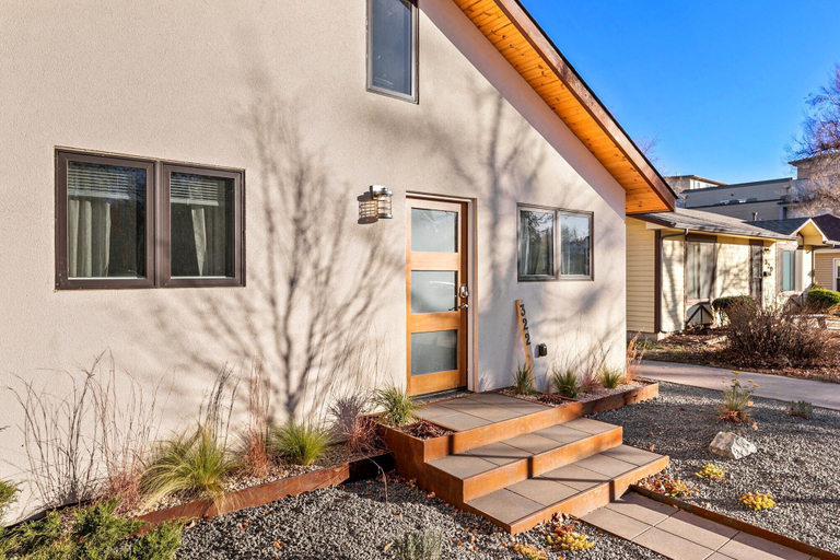 Exterior & Views 2, Hot Tub Hideout Old Towns Best Group Stay, Larimer