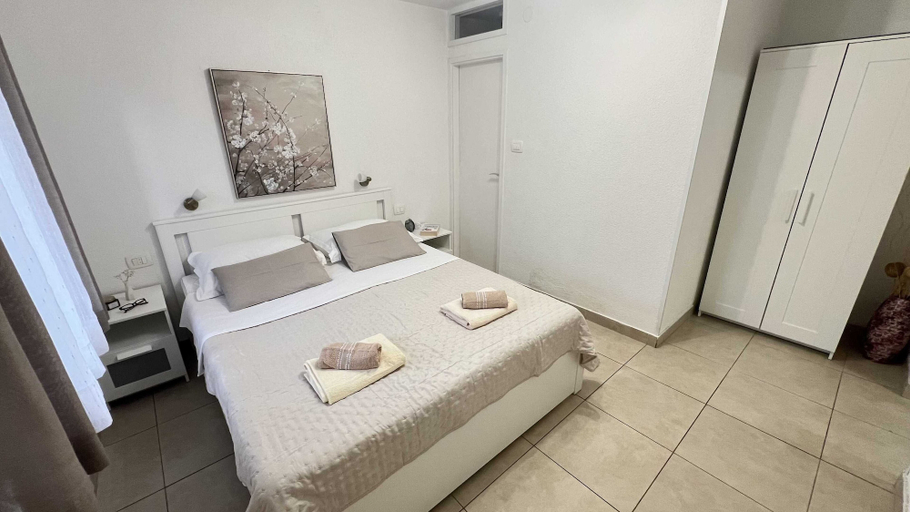Others 4, Apartmani Vela Makarska, Makarska