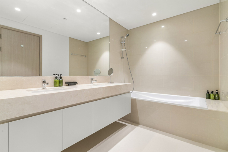 Room 2, Act Two Tower - 1902 2BD, Dubai
