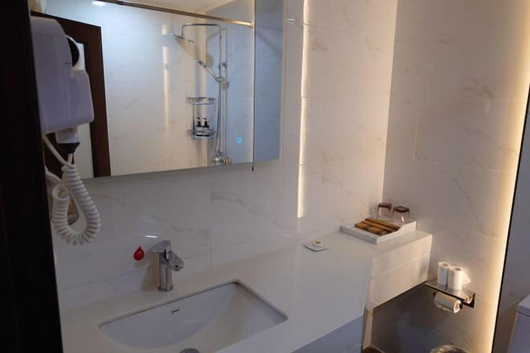 Bathroom 4, The Four Seasons Amusement Hotel Kanas, Altay