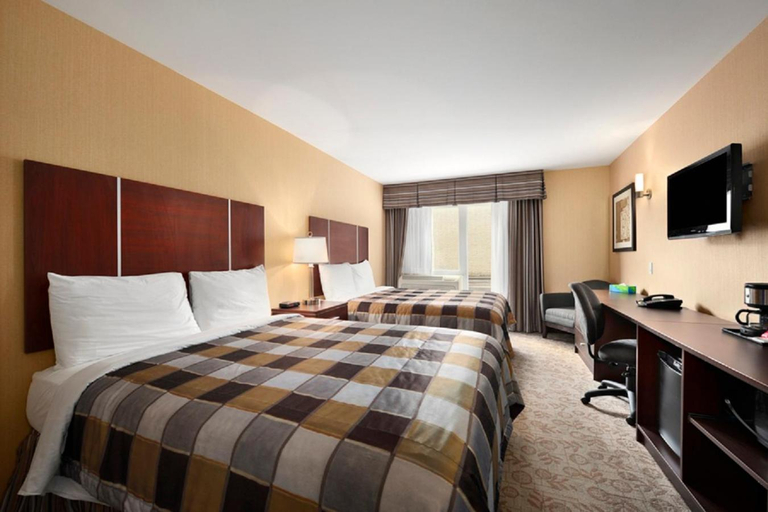 Bedroom 3, Days Inn by Wyndham Brampton, Peel