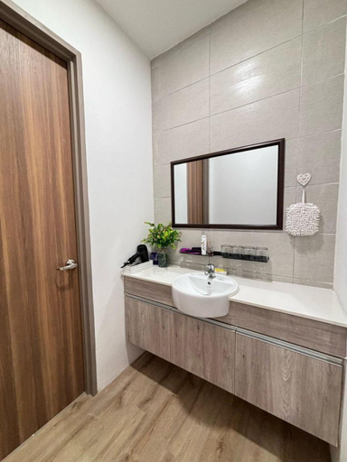 Bathroom 4, A Tower View Home, Sibu