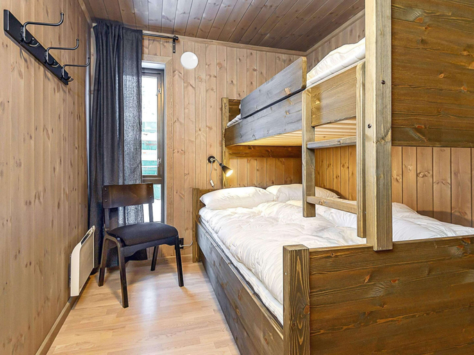 Bedroom 4, 10 Person Holiday Home in Favang, Ringebu