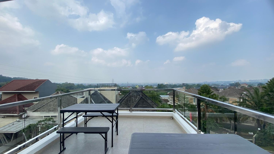 Others 3, Eben Haezer Villas, Malang