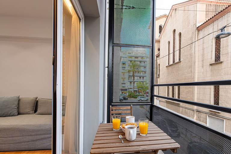 Room 4, Kriel Suites by LIV Homes Room 102, Attica