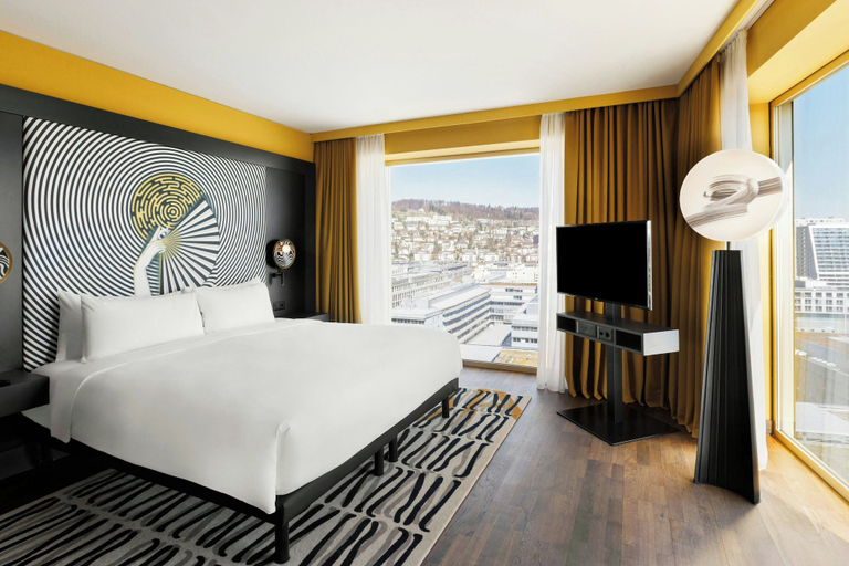 Bedroom 3, Renaissance Zürich Tower Hotel, Zürich