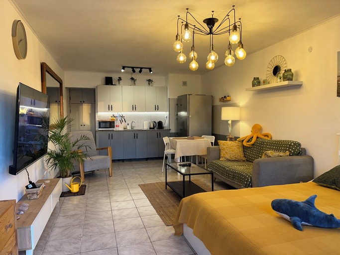 Others 3, Gugel Waves Apartments