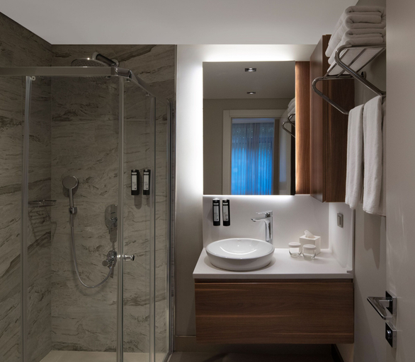Bathroom 5, Mövenpick Living Istanbul West, Bağcılar