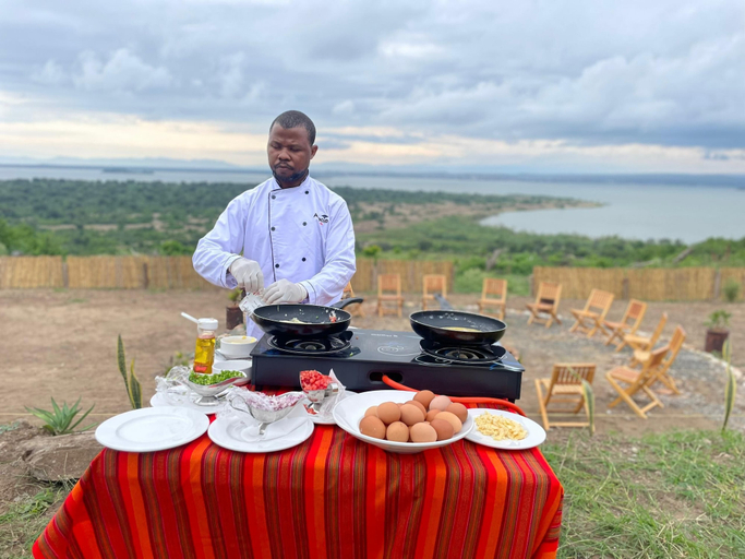 Food & Drinks 5, Acacia Wilderness Mweya, Busongora