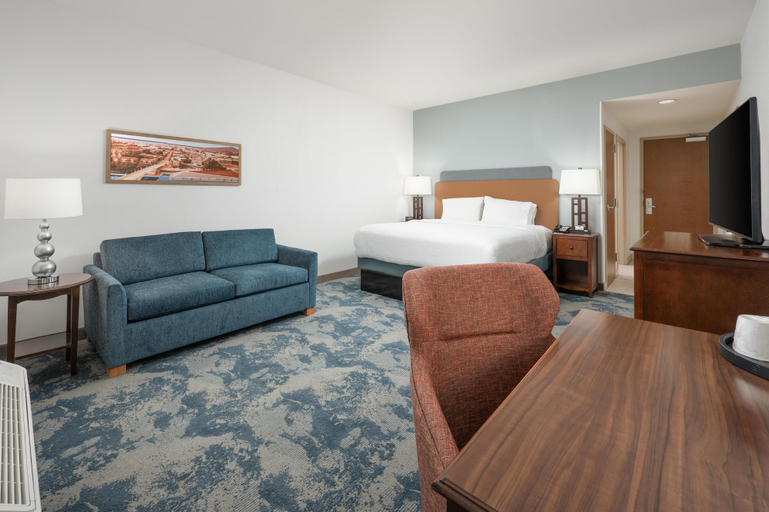 Bedroom 2, Hampton Inn Cleveland, TN, Bradley