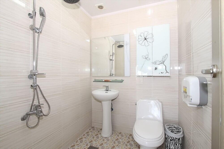 Others 5, Wolpo Donghae Pension 2, Pohang