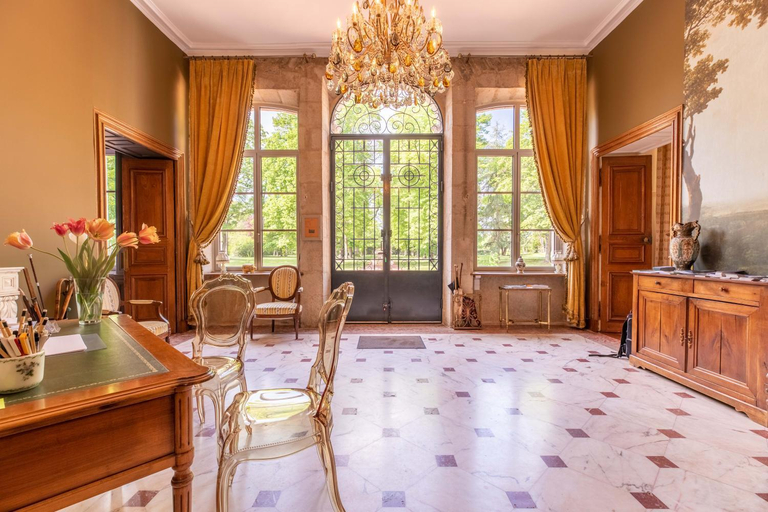 Others 5, Chambres d'hôtes Vichy : Château de Charmeil, Allier