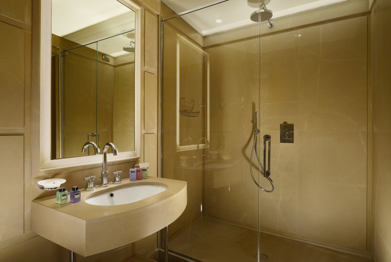 Bathroom 4, Balestri, Florence