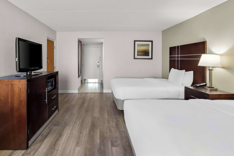 Bedroom 3, Best Western Luxbury Inn Fort Wayne, Allen