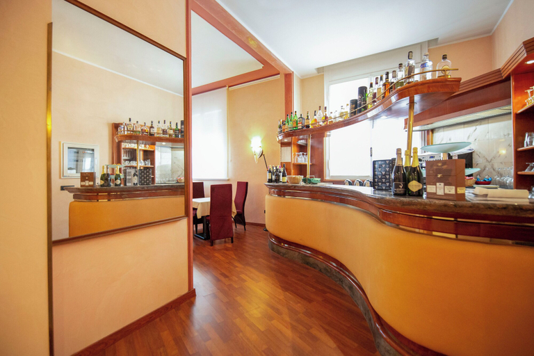 Food & Drinks 5, Hotel Estense, Modena