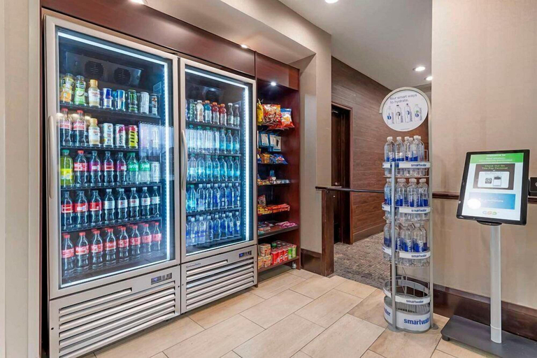 Food & Drinks 5, Comfort Inn Brooklyn Center, Hennepin
