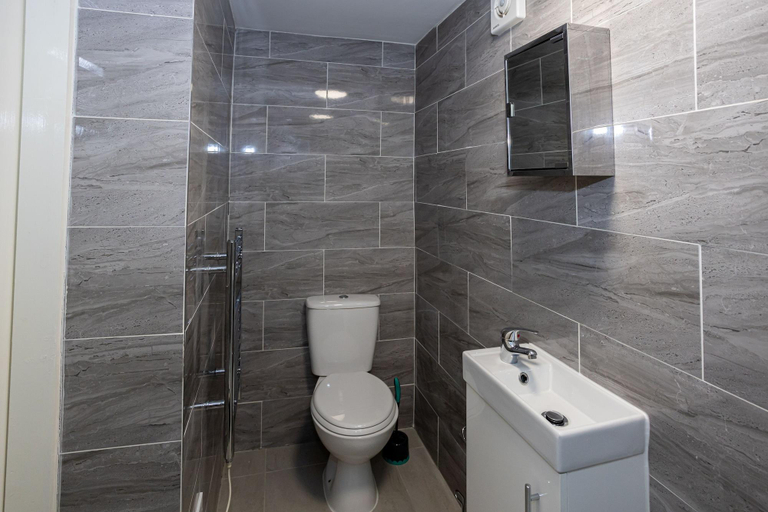 Exterior & Views 2, TCO Luxury House, Sefton