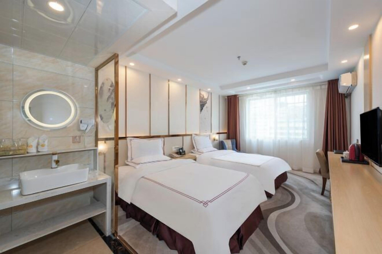Others 2, Qiao Cheng Hotel, Qiannan Buyei and Miao