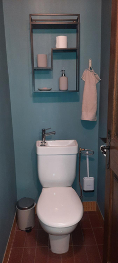 Bathroom 2, Les Vagabonds du Mont, Isère