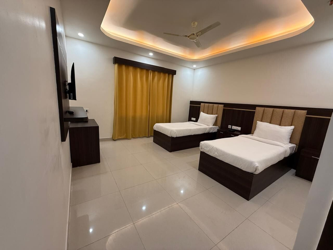 Others 5, Hotel Ganga Greens, Lucknow
