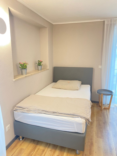 Bedroom 5, Motel Q - Dingolfing, Dingolfing-Landau