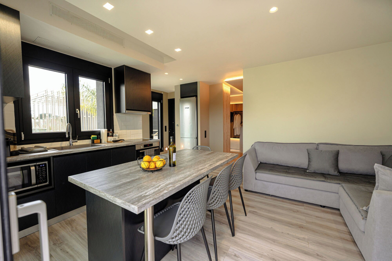 Dining room 5, Grand Kourouta Pool Apartments, West Greece