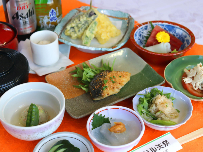 Food & Drinks 2, Yuparu Yamatsuri, Hanawa