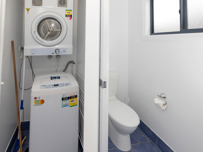 Bathroom 5, Big4 Nelligen Holiday Park, Eurobodalla