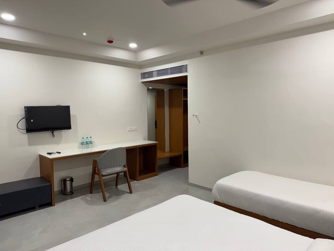 Others 5, Hotel Madhukta Inn, Gir Somnath