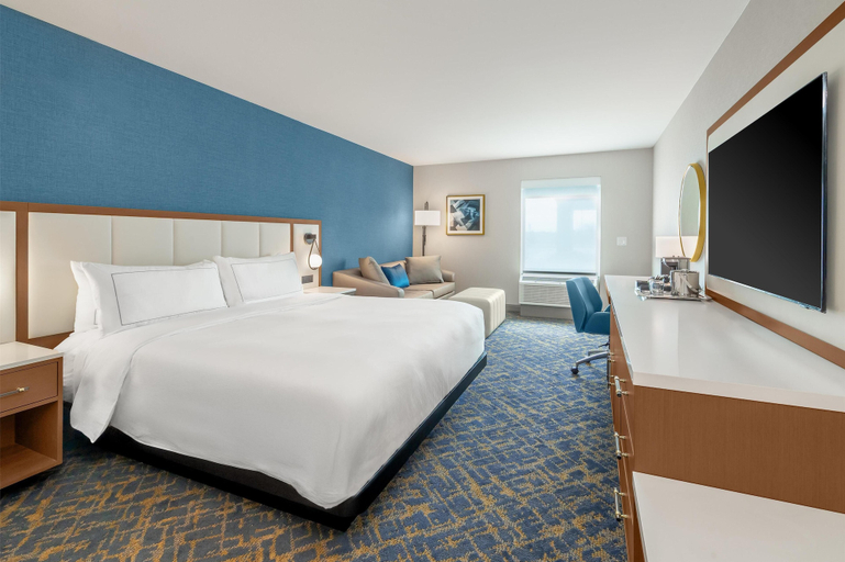 Bedroom 4, DoubleTree by Hilton Sioux City, Woodbury