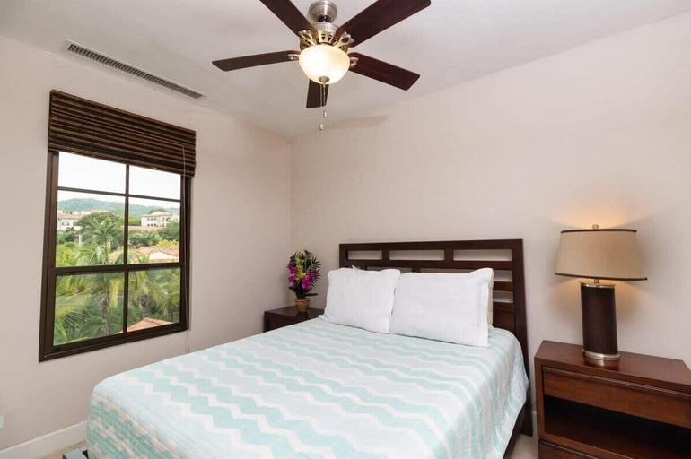 Bedroom 3, 3-Bedroom, 2-Bath Condo Overlooking Pool, Carrillo