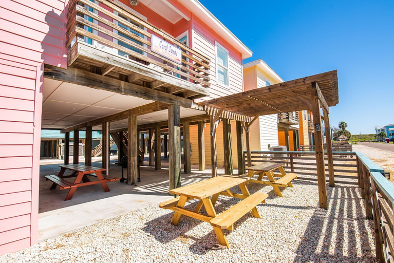 Exterior & Views 2, Sandy Coral, Nueces