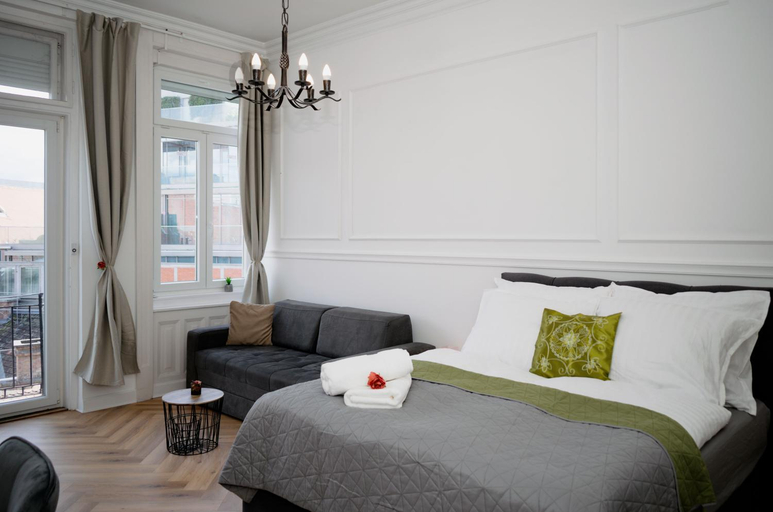 Others 4, Pedestrian apartment, the best location, Budapesti