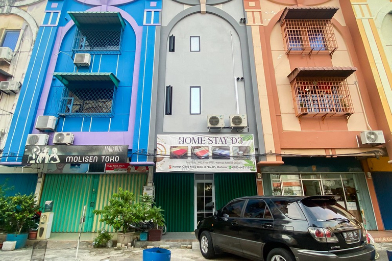 Exterior & Views 2, Homestay D3 Mitra RedDoorz, Batam