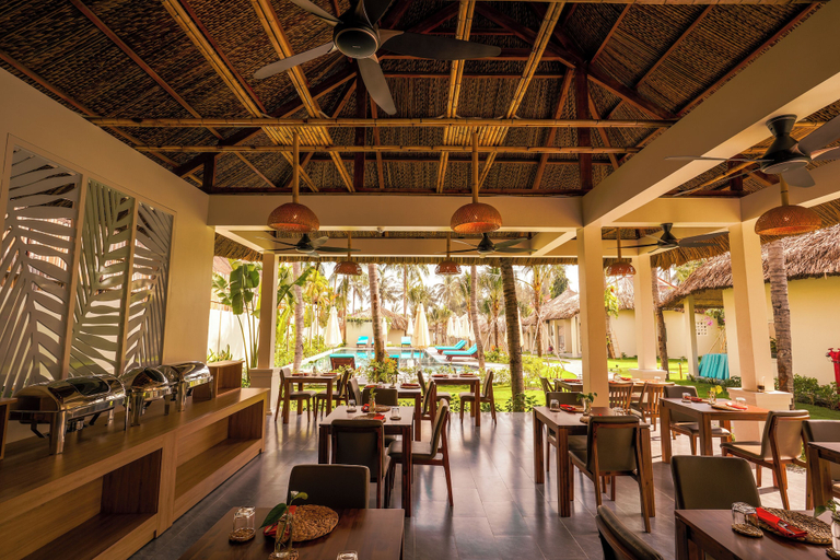 Food & Drinks 5, Coco Cottage Beachfront Resort, Phan Thiết