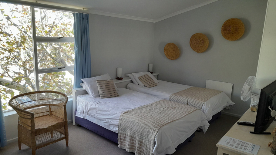 Others 3, Brightwater Lodge, City of Cape Town