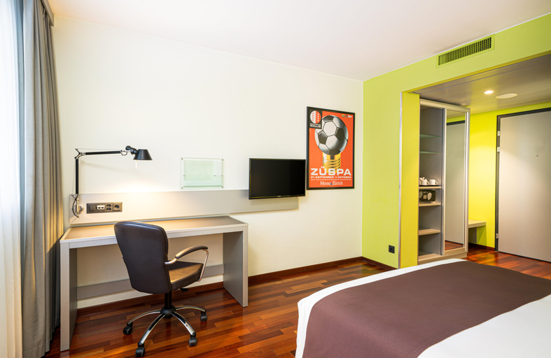 Bedroom 22