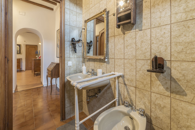 Bathroom 3, Montecitorio & Pantheon Stylish Flat, Rome
