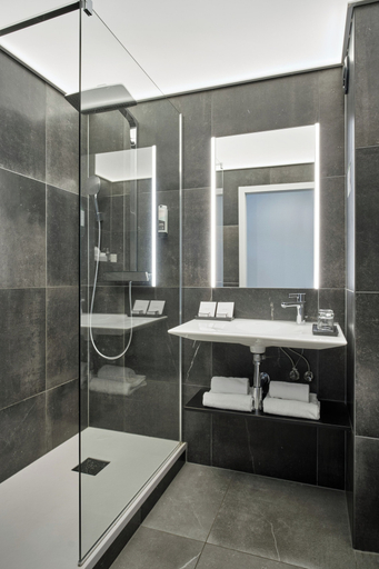 Bathroom 5, Hotel - Restaurant Crystal, Bas-Rhin