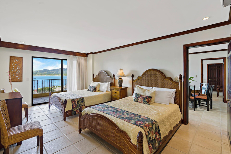 Others 3, Remodeled Top-Floor Condo with Stunning Wrap-Around Balcony Offering Mountain, Ocean & Marina Views, Santa Cruz