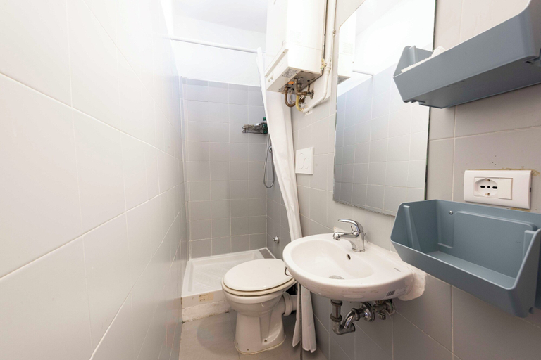 Bathroom, Amorini by MMega, Florence