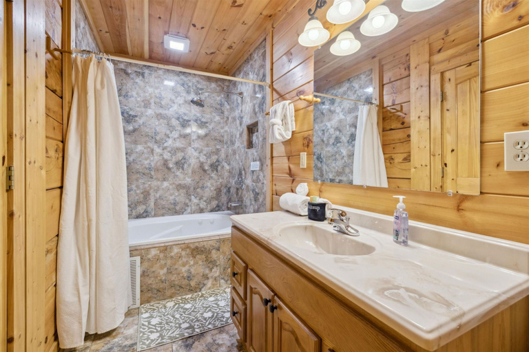 Bathroom 4, Amazing Views Hot Tub Game Room Pool, Sevier