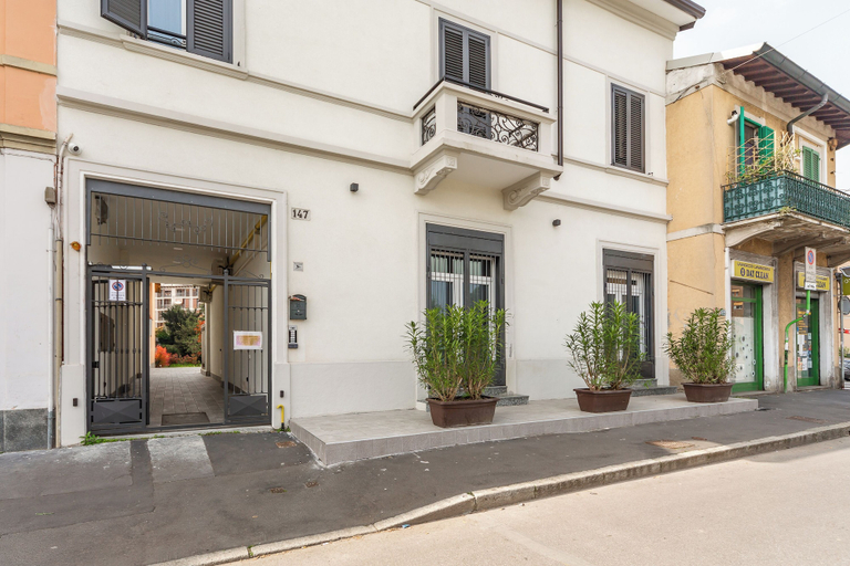Exterior & Views 2, KHL apartments, Milano