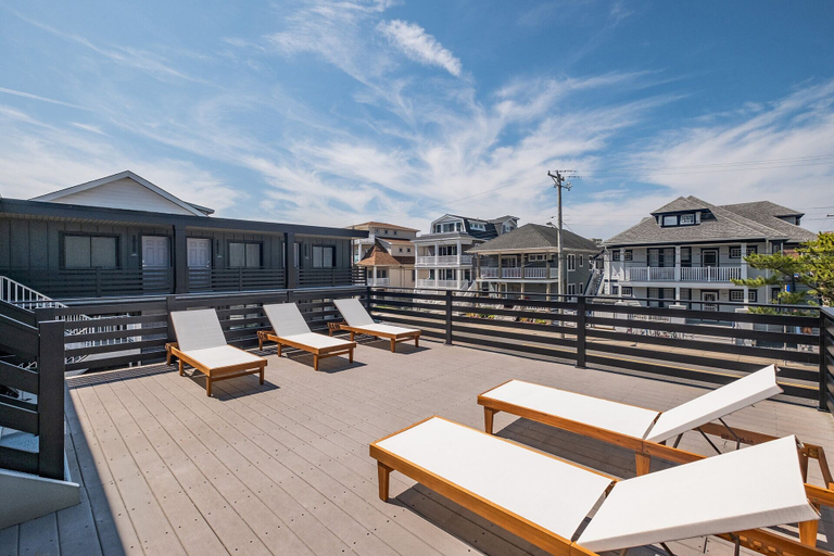 Others 5, The Surf Club, Cape May