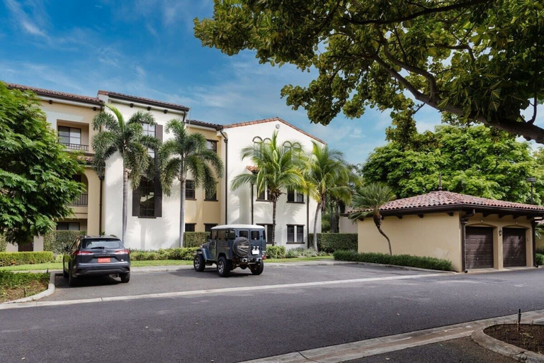 Exterior & Views 2, 3-Bedroom, 2-Bath Condo Overlooking Pool, Carrillo