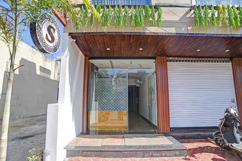 Exterior & Views 2, Hotel Saurabh Inn, Indore