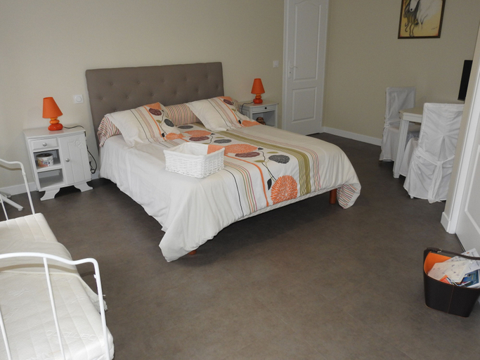 Bedroom 4, Chambres D'hôtes La Quèrière, Loir-et-Cher