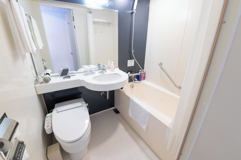 Bathroom 4, Richmond Hotel Kagoshima Tenmonkan, Kagoshima